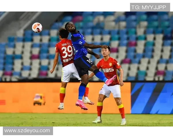 广州足球队边路渗透战术解析与实战应用探讨